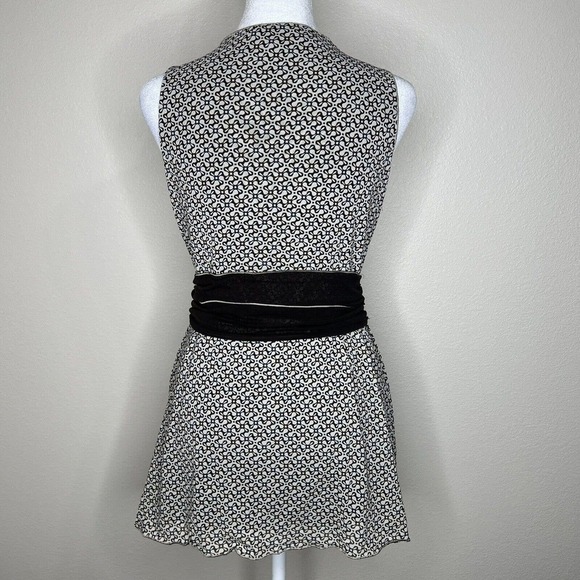 Max Studio Y2K Ivory & Brown Mesh Geometric Sleeveless V-Neck Peplum Top Sz S - Picture 7 of 11